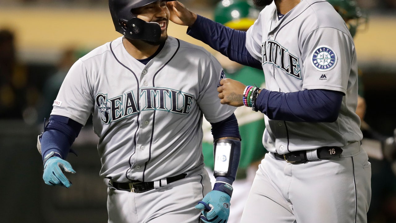Narváez homers in Mariners' 9-2 win over A's